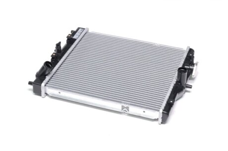 Радіатор охолодження HONDA CIVIC 4+5 MT 91-01 NISSENS 63310A