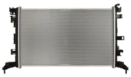 Радіатор охолоджування RENAULT LAGUNA 2.0 140HP 07- -ua NISSENS 637602