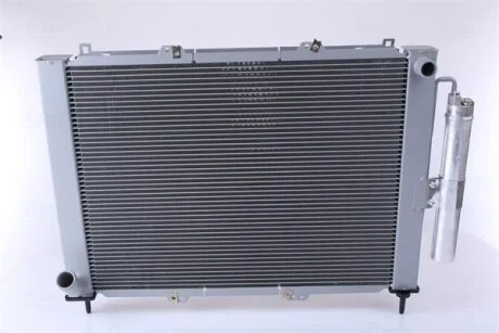 Радіатор охолоджування RENAULT KANGOO I (98-) 1.2 I 16V (+) -ua NISSENS 637637