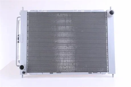 Радіатор охолоджування RENAULT TWINGO II (07-) 1.2 I 16V|RENAULT TWINGO II (07-) 1.2 TCE|RENAULT TWINGO -ua NISSENS 637654