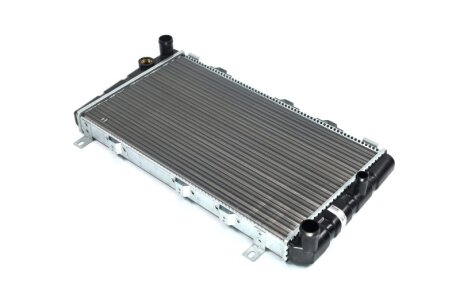 Радіатор охолодження SKODA FAVORIT (78) (89-)/FELICIA (6U) (94-) 1.3 NISSENS 64011