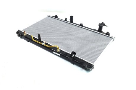 Радіатор охолодження TOYOTA CAMRY (XV4) (07-) 3.5 i V6 NISSENS 646812