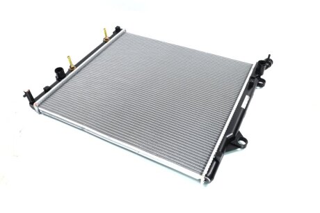 Радіатор охолодження TOYOTA LAND CRUISER PRADO J120 (02-) 2.7 i NISSENS 646822