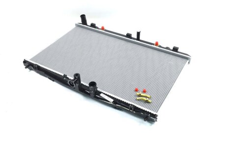 Радіатор охолоджування LEXUS RX350 09- -ua NISSENS 646836