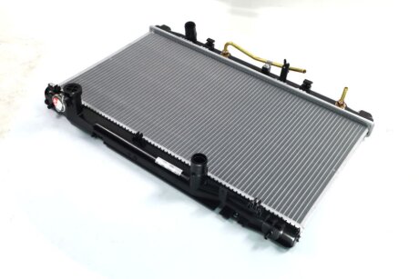 Радіатор охолодження TOYOTA CAMRY (XV4) (07-) 2.4 i NISSENS 646844