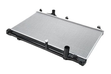 Радіатор охолоджування LEXUS GS300 3.0 01- -ua NISSENS 646856