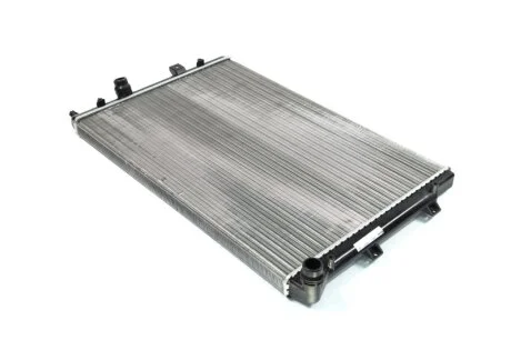 Радіатор охолодження SEAT; VW (вир-во Nissens) NISSENS 65015