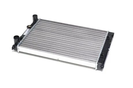 Радіатор охолодження VW GOLF III (1H) (91-) 1.4-1.6 (вир-во Nissens) NISSENS 651851