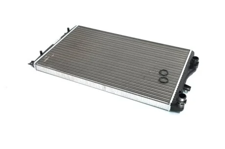 Радіатор охолодження AUDI; SEAT; SKODA; VW(вир-во Nissens) NISSENS 65280A