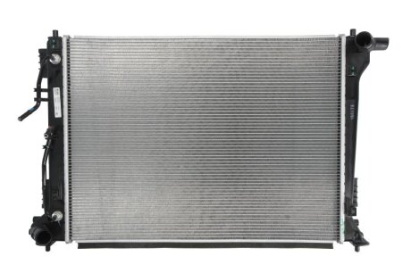 Радіатор охолодження двигуна NISSENS 666233