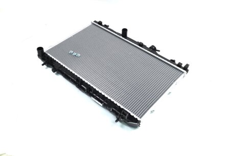Радіатор охолодження KIA CERATO 1,6/2,0 МТ NISSENS 66648