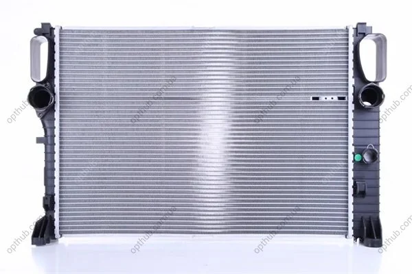 Радіатор охолоджування MERCEDES W211 E350 AUT 02-09 -ua NISSENS 67105 (фото 1)