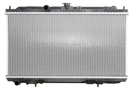 Радиатор охлаждения NISSAN PRIMERA P12 2.2 DI 02- NISSENS 67348A
