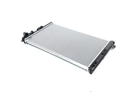 Радіатор охолодження CITROEN; MITSUBISHI; PEUGEOT NISSENS 67359