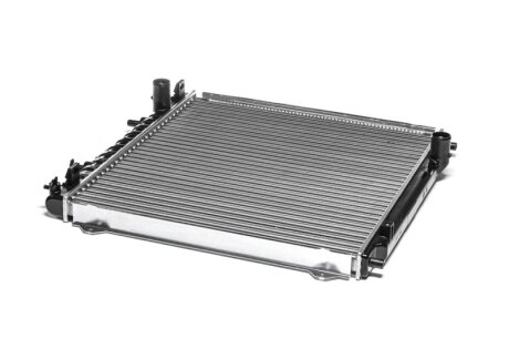 Радіатор охолоджування HYUNDAI TERRACAN 2.9 CRDI 01- -ua NISSENS 67483