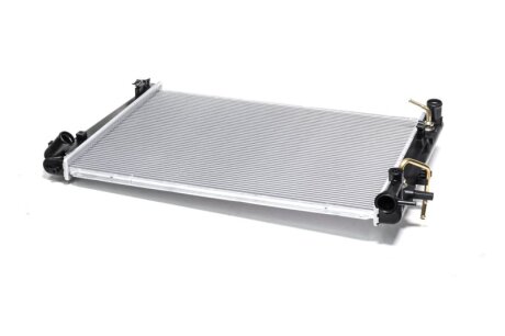 Радіатор охолодження двигуна Hyundai Tucson (JM) (04-) NISSENS 675005