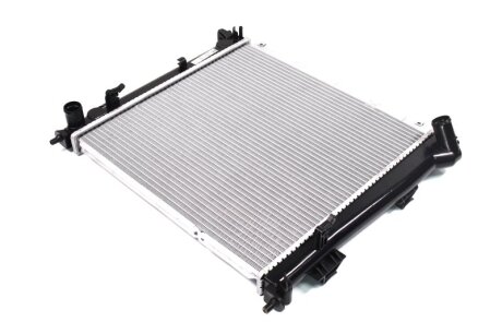 Радіатор охолоджування HYUNDAI I30 (FD) (07-) 1.6 CRDI|KIA CEE'D (ED) (07-) 1.6 CRDI|HYUNDAI ELANTRA (X -ua NISSENS 675016