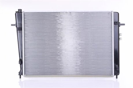 Радіатор охолодження NISSENS 675063