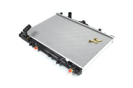 Радіатор охолодження MITSUBISHI Pajero Sport (K9_W) NISSENS 68154