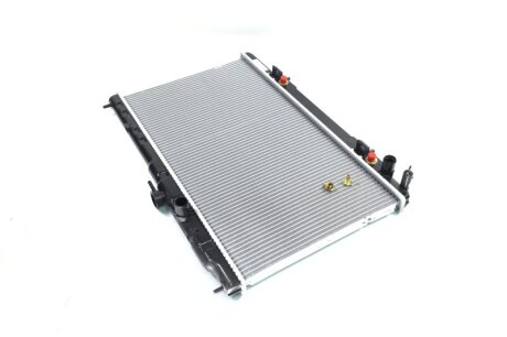 Радіатор охолодження NISSAN ALMERA CLASSIC (N16) AT NISSENS 68736