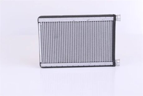 Радіатор пічки ALPINA B3 (E90-E91-E92-E93) 3.0 I (+) -ua NISSENS 70527