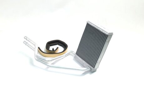 Радіатор обігрівача FD FIESTA5/FUSION 02- NISSENS 71765