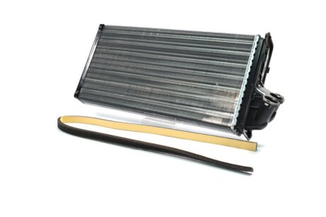 Радіатор пічки MERCEDES VITO IW 638 (96-) NISSENS 72036