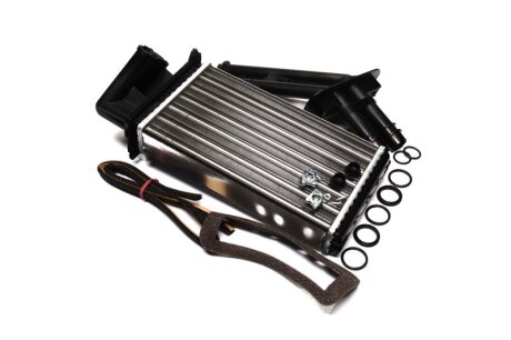 Радіатор пічки RENAULT ESPACE IV, LAGUNA I/II NISSENS 73368