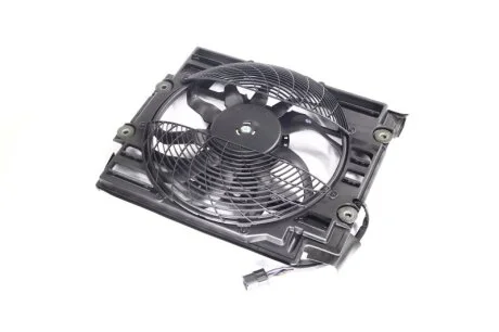 Вентилятор радіатора BMW (4pin) (вир-во Nissens) NISSENS 85421