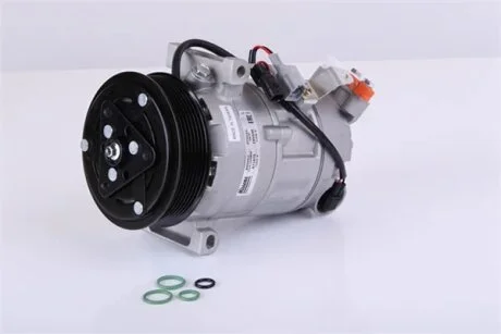 Компрессор кондиционера RENAULT SCENIC III (08-) 1.2 TCE NISSENS 890802