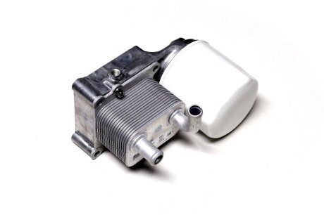 Радіатор масляний FORD FOCUS 98- -ua NISSENS 90706