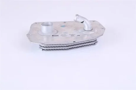 Радіатор масляний MERCEDES C-CLASS W 202 (93-) C 280 (+) -ua NISSENS 90734