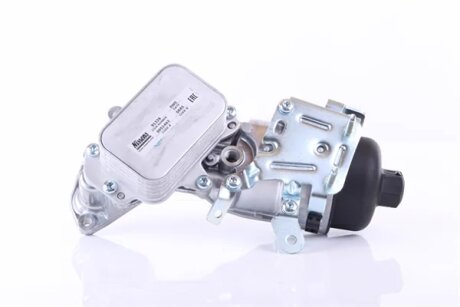 Радіатор масляний з корпусом масляного фільтра NISSENS 91326