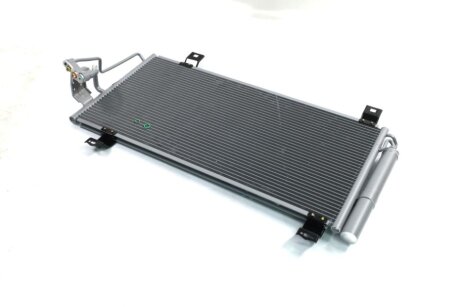 Конденсер кондиціонера NISSENS 940032