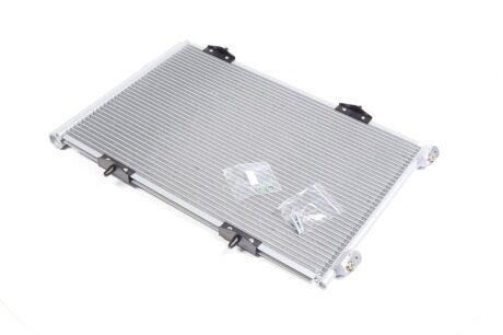 Радіатор кондиціонера P207/1007/C2 04- NISSENS 940055