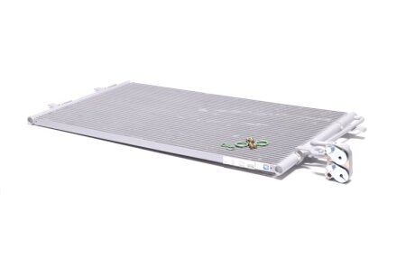 Конденсер кондиціонера NISSENS 940086