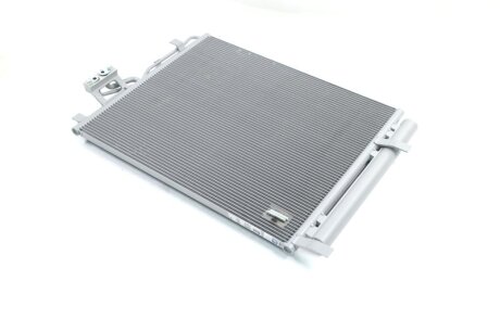 Радіатор кондиціонера HYUNDAI Santa Fe (06-) 2.0 CRDi NISSENS 940209