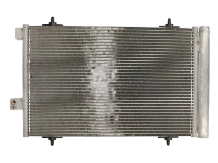 Радiатор кондицiонера NISSENS 940239