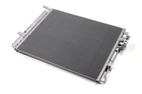 Конденсер кондиционера KIA SORENTO 2.0-2.2 CRDI 10- NISSENS 940272