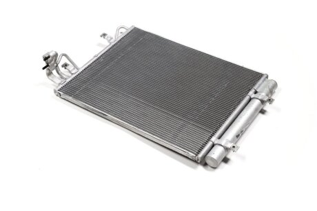 Конденсер кондиціонера KIA CERATO 1.6 CRDI 06- -ua NISSENS 940314