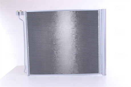 Конденсер кондиціонера BMW X5 E 70 (07-) 5.0 I (+) -ua NISSENS 940339