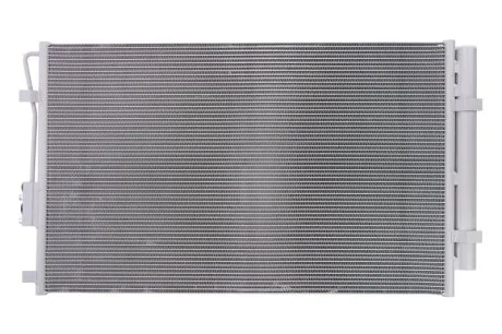 Конденсер кондиціонера HYUNDAI SANTA FE (12-) 2.4 I 16V (+) -ua NISSENS 940392