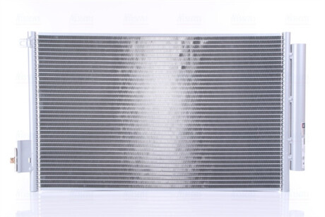 Конденсер кондиціонера FIAT 500 L (12-) 1.4 I 16V -ua NISSENS 940396