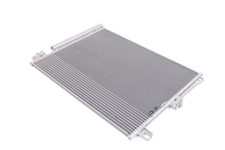 Конденсер кондиціонера NISSENS 940411