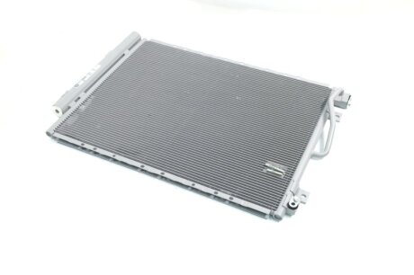 Конденсатор кондиціонера KIA Sorento NISSENS 940436