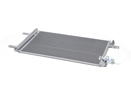 Радіатор кондиціонера NISSENS 940458