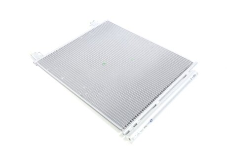 Радіатор кондиціонера NISSAN X-TRAIL/NISSAN QASHQAI (13-) 1,4/1,6 NISSENS 940546