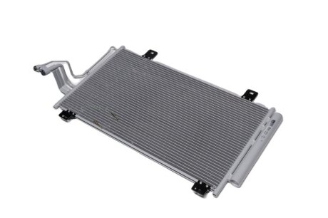 Конденсер кондиціонера NISSENS 940575