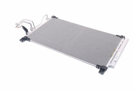 Конденсер кондиціонера NISSENS 940606