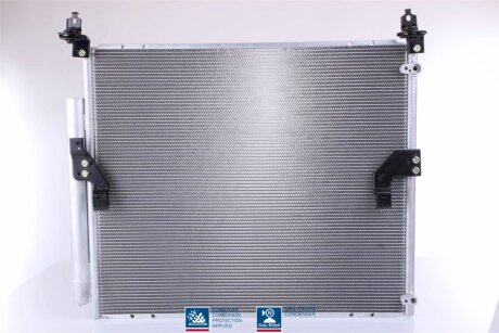 Конденсер кондиционера NISSENS 940617